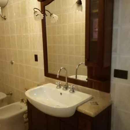 Rosy House Bed & Breakfast