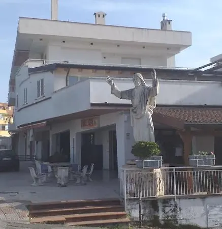 Rosy House 3*